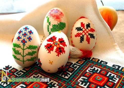 Вышивка на яйцах 